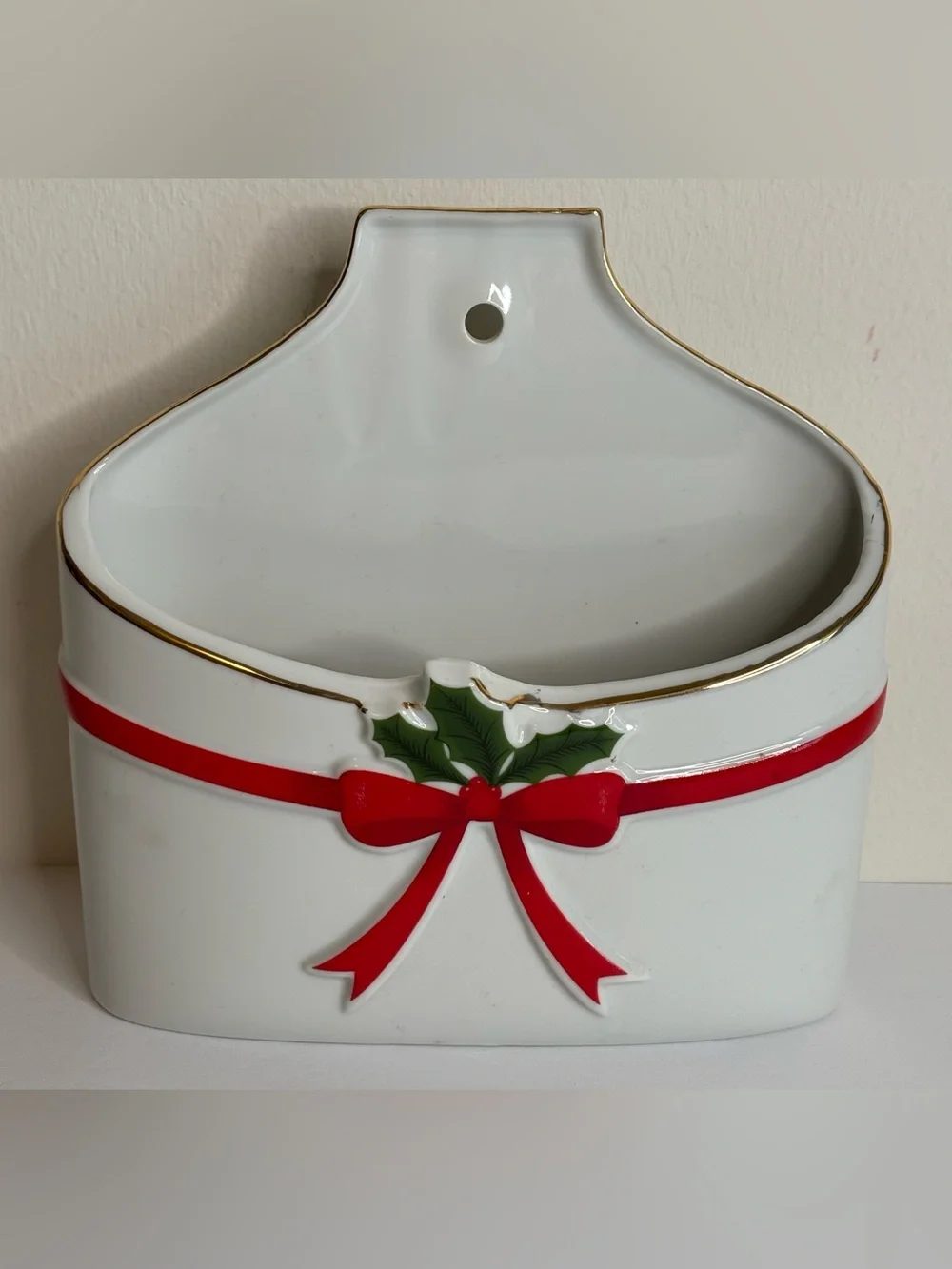 CHRISTMAS/HOLIDAY PORCELAIN ENVELOPE CARD HOLDER (VINTAGE)